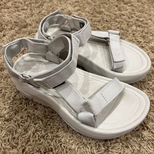 Women’s Sz 5 TEVA Hurricane XLT2 Ampsole Moonstruck Sandals Platform Gray Straps